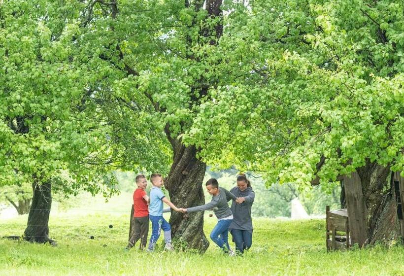 هتل Eco Tourist Farm Ravnjak