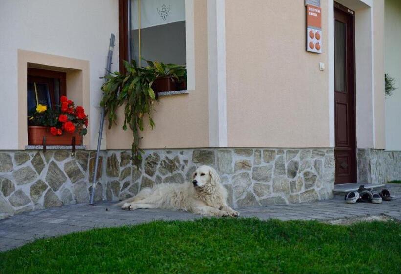 هتل Eco Tourist Farm Ravnjak