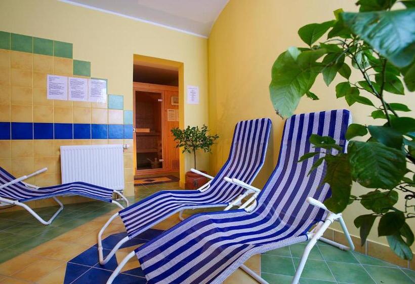 هتل Eco Tourist Farm Ravnjak