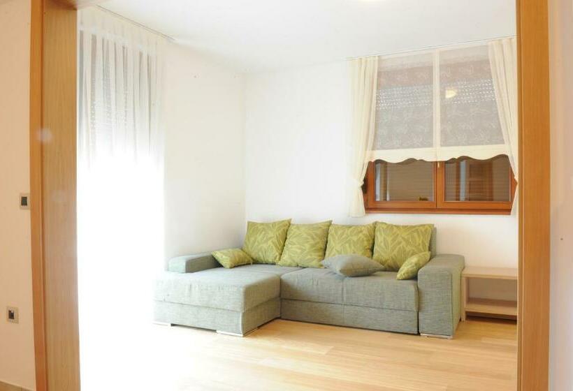 هتل Ekoturizem Hudičevec