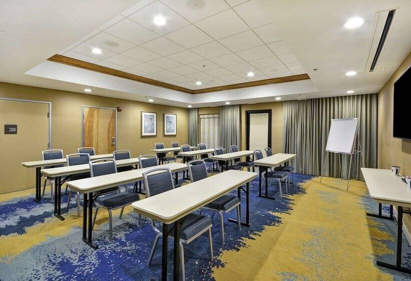 فندق Hampton Inn &  Suites Grants Pass