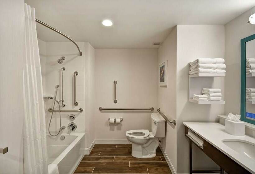 בית מלון כפרי Hampton Inn &  Suites Grants Pass