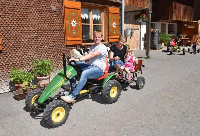 ホテル Kinderbauernhof