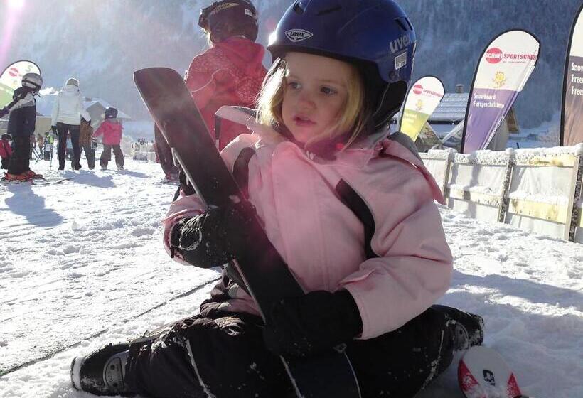 ホテル Kinderbauernhof