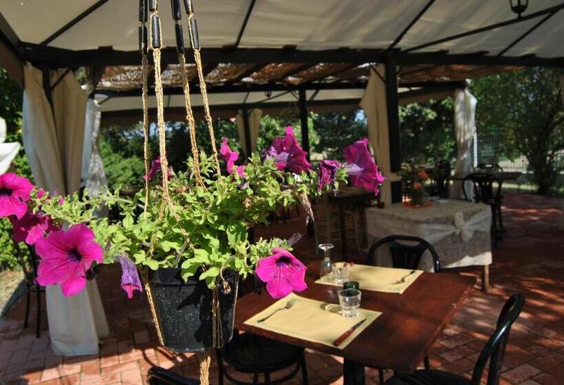 בית מלון כפרי La Chiusuraccia