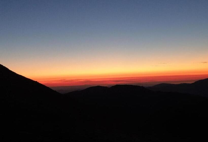 Отель Le Calmadou