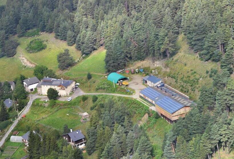 Отель Le Calmadou