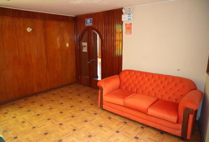 ホテル Sideral Oficial