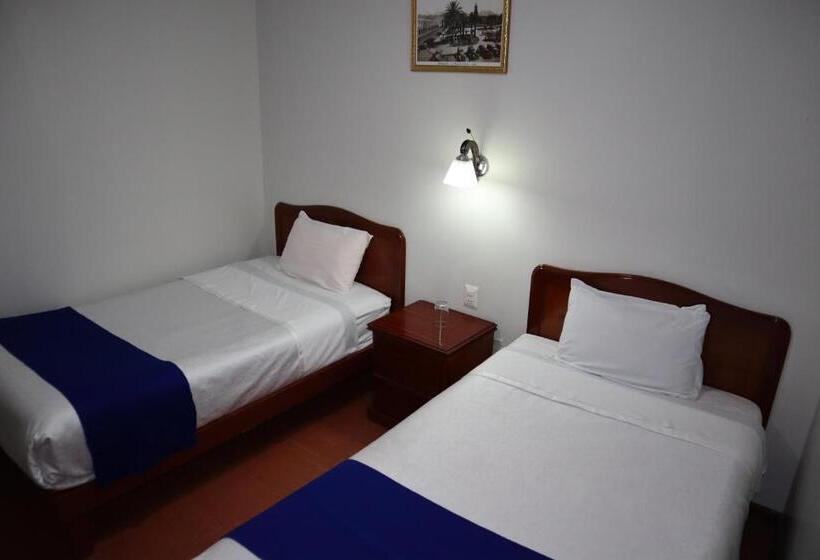 ホテル Sideral Oficial