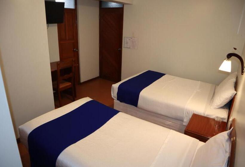 ホテル Sideral Oficial