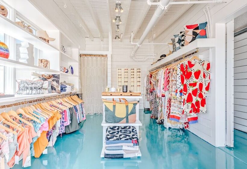 فندق The Surf Lodge