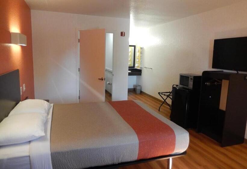 Motel 6moultrie, Ga