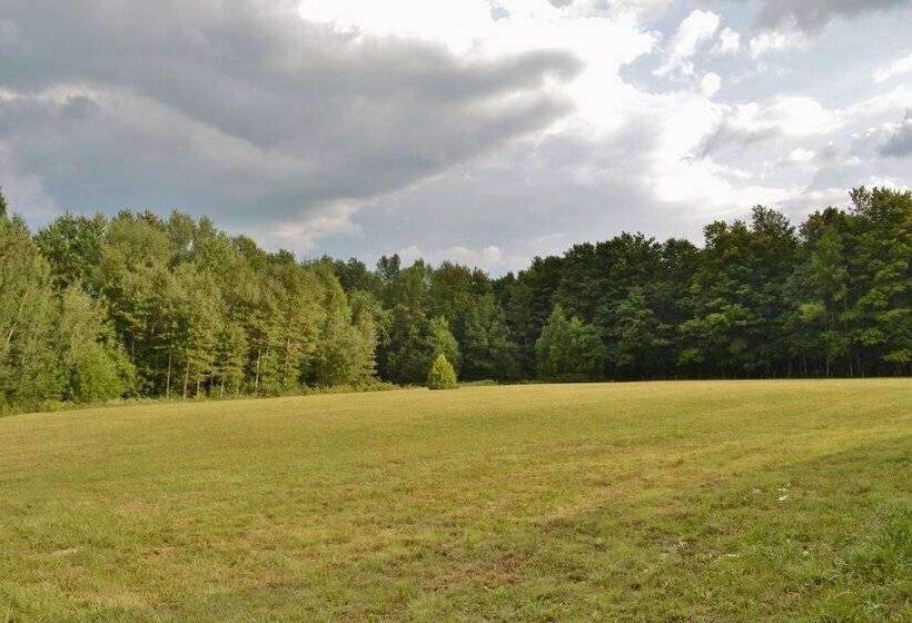 فندق على الطريق Vow Inn