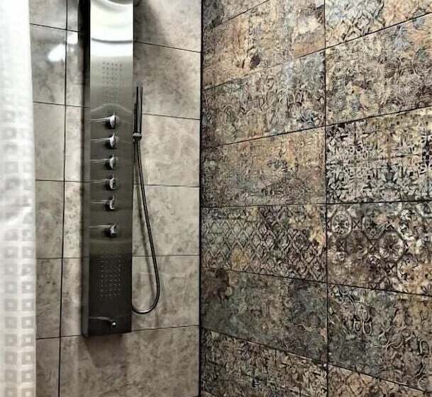 فندق على الطريق The Crystal Manatee