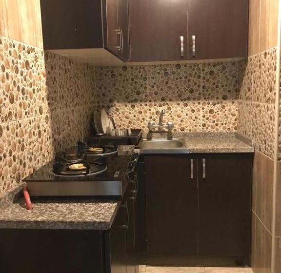 Noor Hotel Apartments