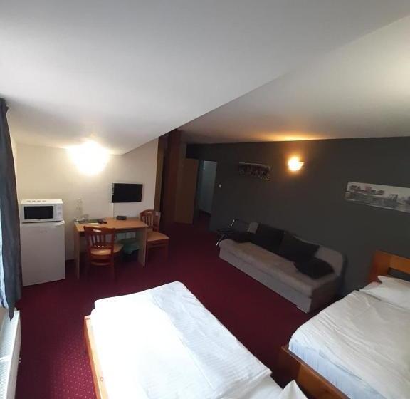 ペンション A 7 Avenue 7 Penzion