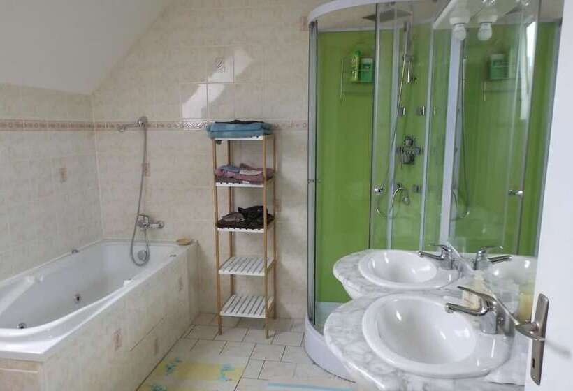 פנסיון Chambres Les Salles