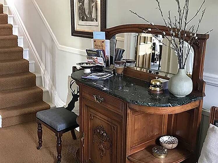 ペンション Cornerstones Guest House