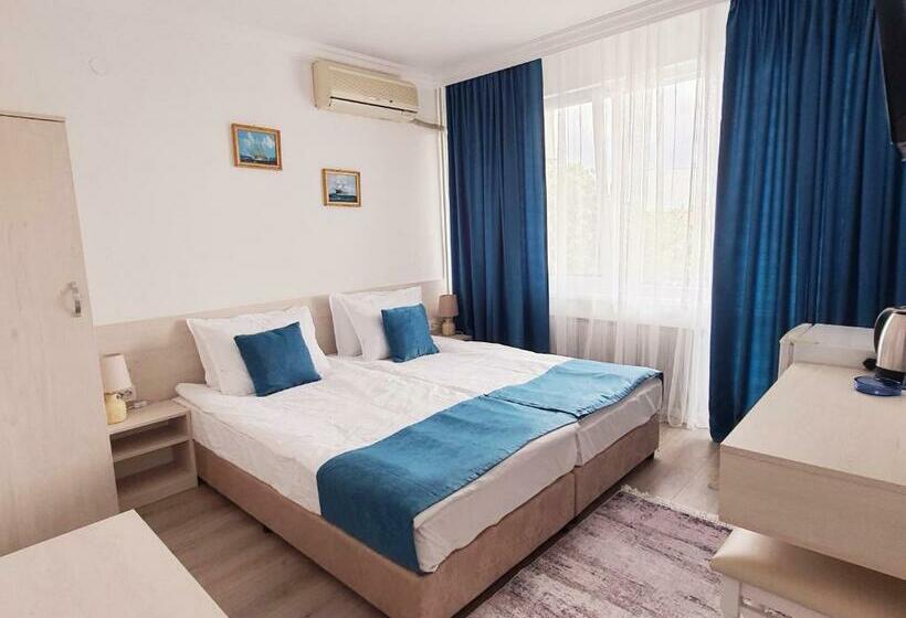 بنسيون Guest House Kolev Central
