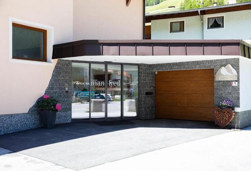 بنسيون Haus Manfred