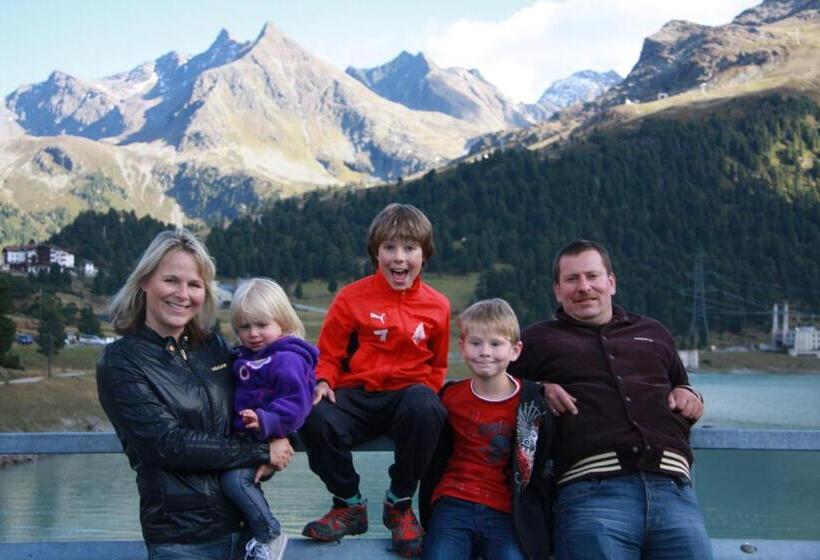 بنسيون Haus Manfred