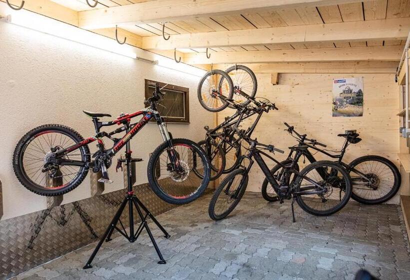 بنسيون Haus Manfred