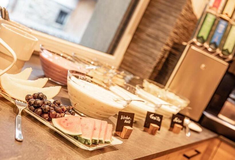 بنسيون Haus Manfred