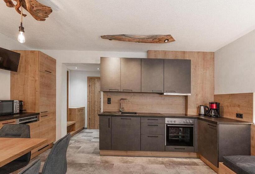 بنسيون Haus Manfred