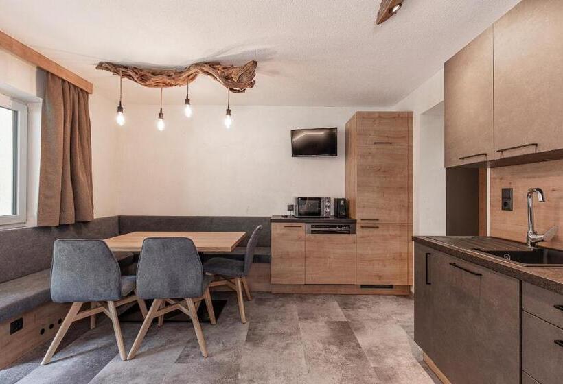 بنسيون Haus Manfred