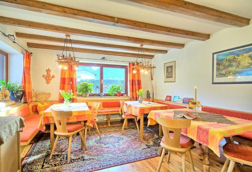 פנסיון Gästehaus München