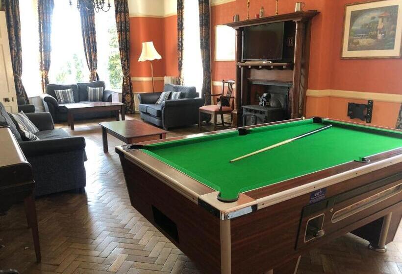 פנסיון Highland Moors