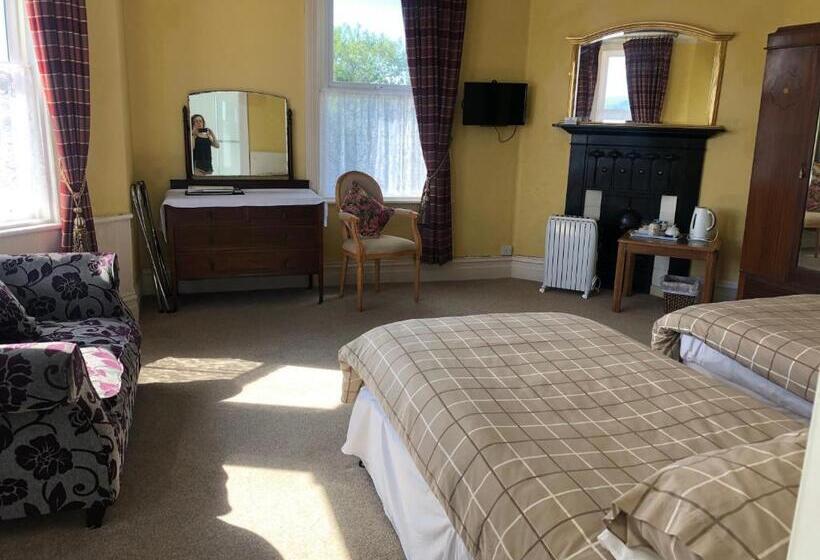 פנסיון Highland Moors