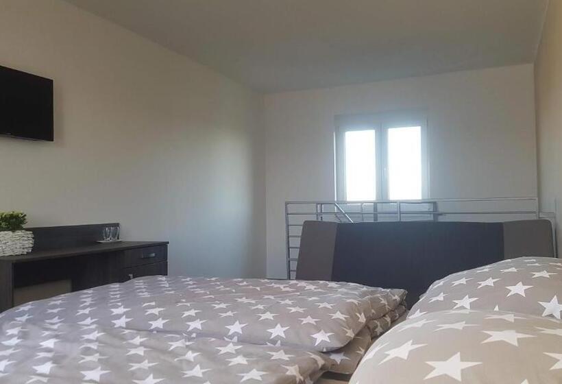 Пансион Holiday Centrum