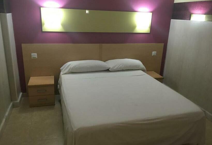 پانسیون Hostal Ducal
