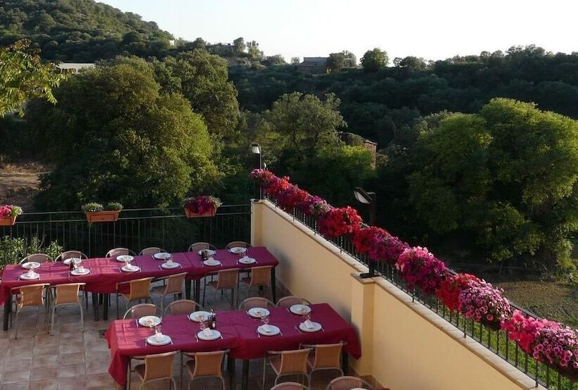 بنسيون Hostal Casa Castro