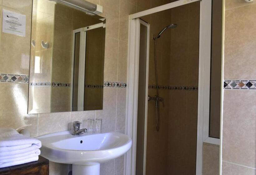 بنسيون La Posada