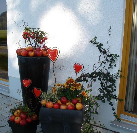 膳宿费 Lindenhaus