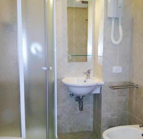 膳宿费 Luconi Affittacamere