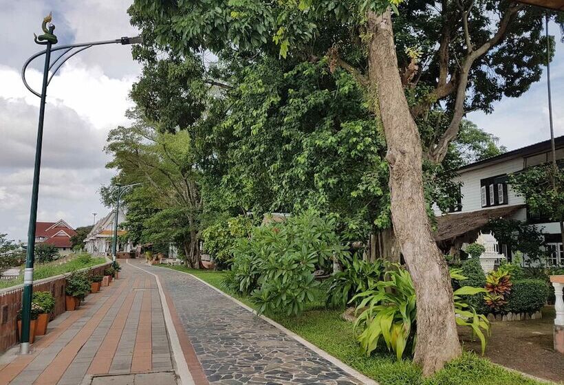 پانسیون Mut Mee Garden Guest House