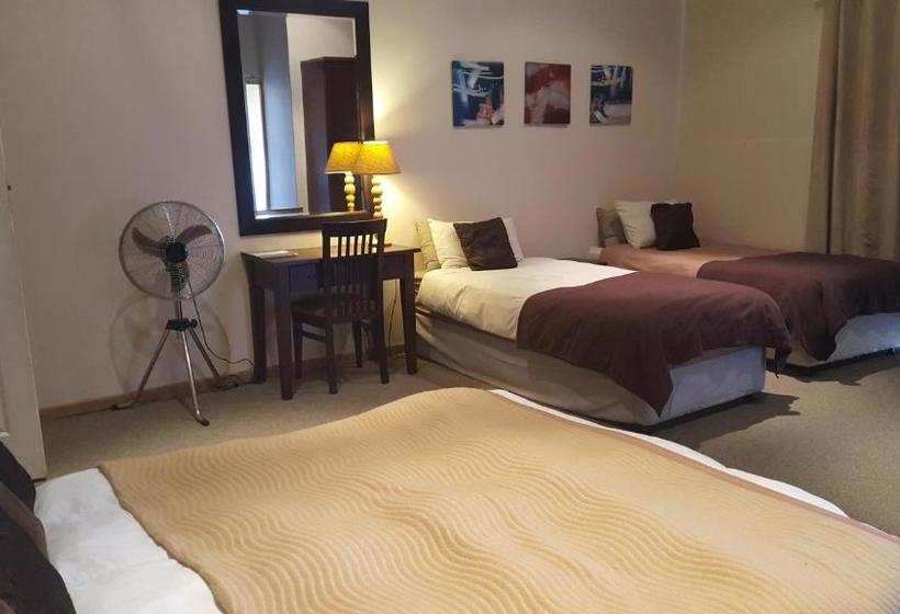 پانسیون Ninety9 On Villiers Guest House