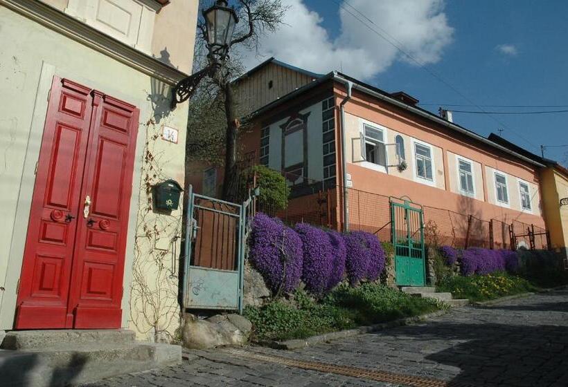 ペンション Penzion Nostalgia