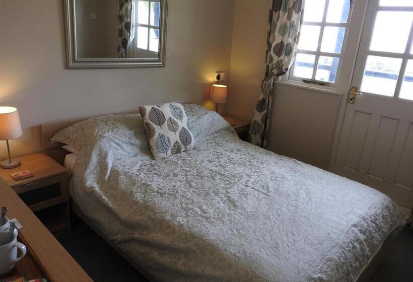 פנסיון Riverside Cottage B&b