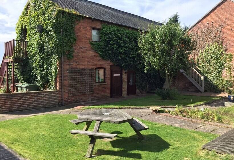 펜션 Rolandscroft Guest House