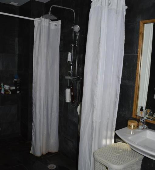 膳宿费 Las Abadias Hrural