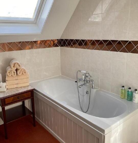 Пансион Shearwater