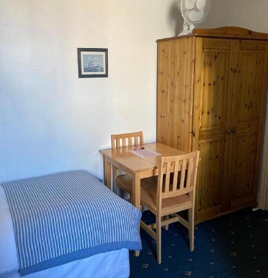 Пансион Shearwater