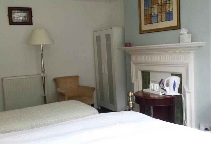 Пансион Shearwater