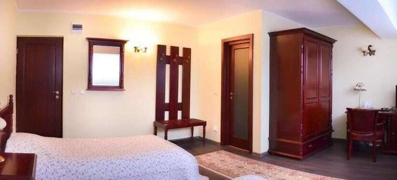 بنسيون Vila Roma