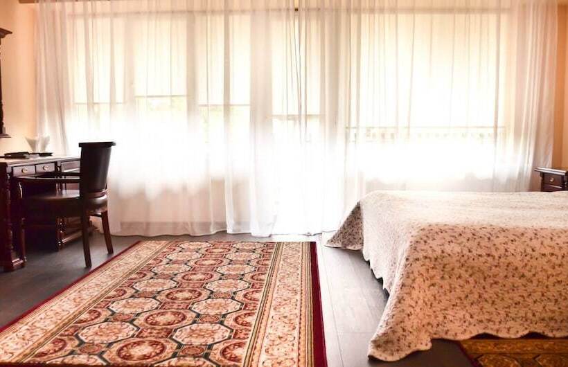 بنسيون Vila Roma