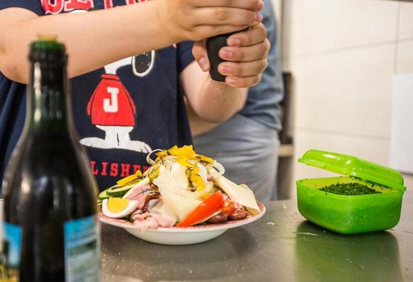 Pension Julia & Haus Elisabeth Wallner S Hofheuriger & Weinhof